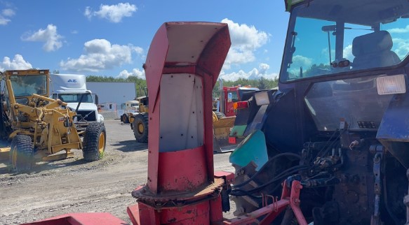 tractor Deutz-Allis 7085 4WD year 1987 - Image 32