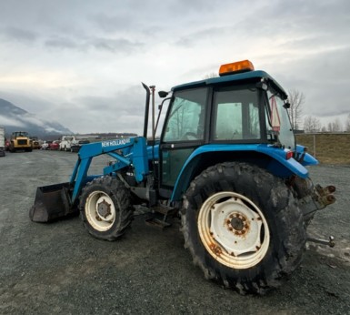 New Holland 4835 - Image 3